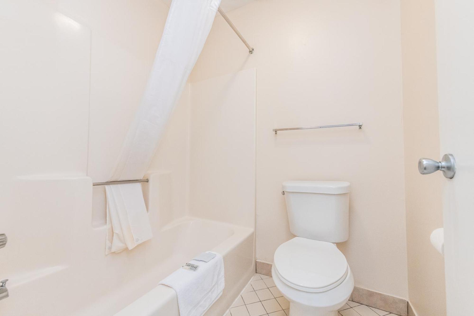 Sunrise Inn Eastman エクステリア 写真